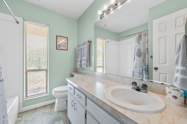 920 Peacock Avenue NE, Palm Bay, FL 32907