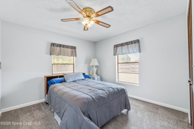 920 Peacock Avenue NE, Palm Bay, FL 32907