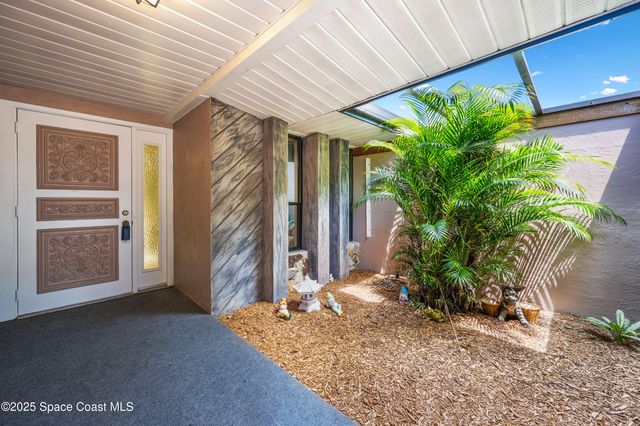 920 Peacock Avenue NE, Palm Bay, FL 32907