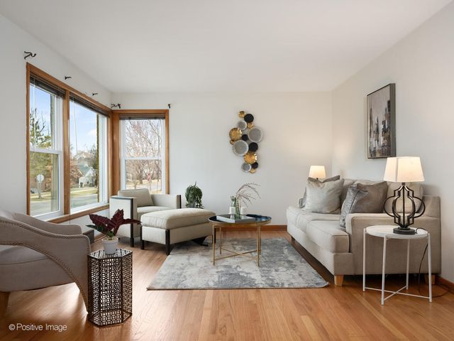 18547 Lexington Avenue, Homewood, IL 60430