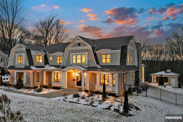 396 Knollwood Road, Ridgewood, NJ 07450