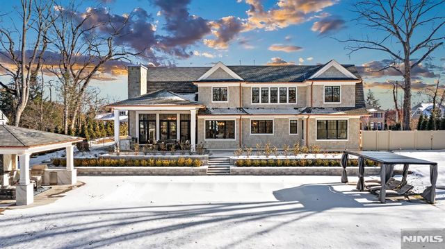 396 Knollwood Road, Ridgewood, NJ 07450