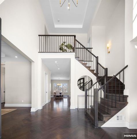 396 Knollwood Road, Ridgewood, NJ 07450