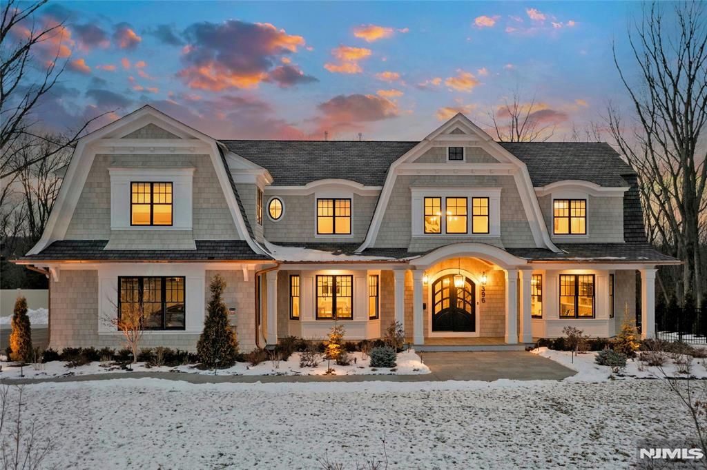 396 Knollwood Road, Ridgewood, NJ 07450