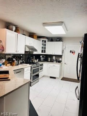 179 Herrmann Drive, Avon Lake, OH 44012