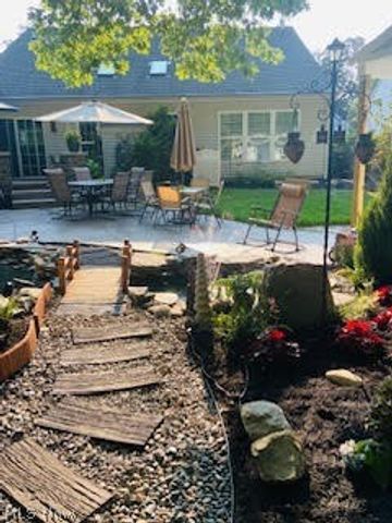 179 Herrmann Drive, Avon Lake, OH 44012