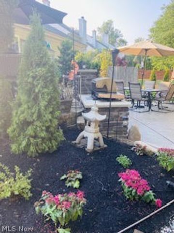 179 Herrmann Drive, Avon Lake, OH 44012