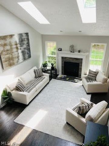 179 Herrmann Drive, Avon Lake, OH 44012