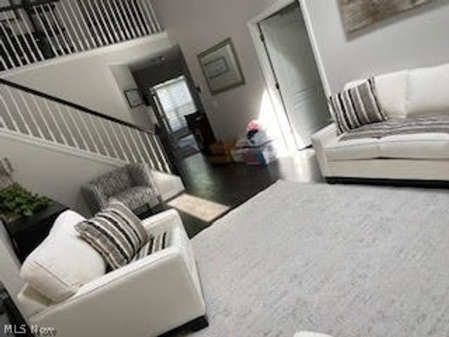 179 Herrmann Drive, Avon Lake, OH 44012