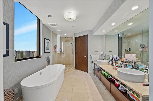 16275 Collins Ave 2101, Sunny Isles Beach, FL 33160