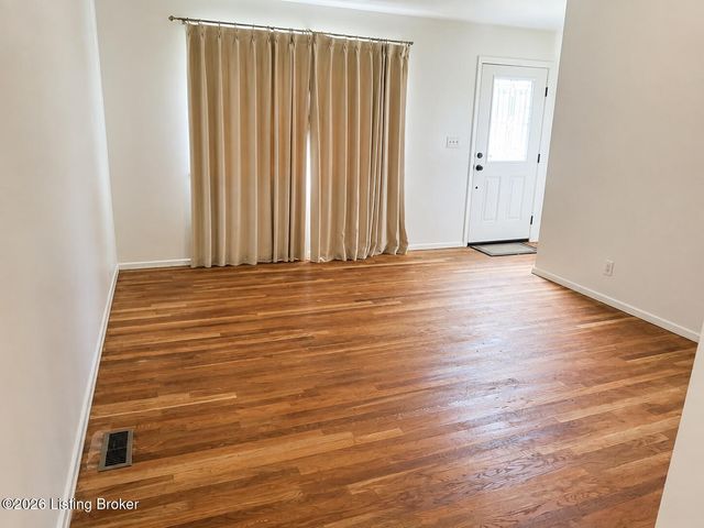 1417 N English Station Rd, Louisville, KY 40223