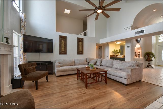 6525 ROYAL RIDGE Drive, El Paso, TX 79912