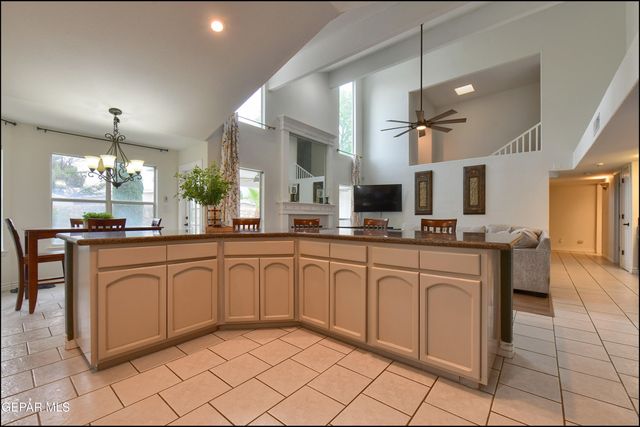 6525 ROYAL RIDGE Drive, El Paso, TX 79912