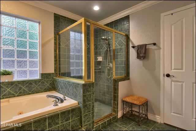 6525 ROYAL RIDGE Drive, El Paso, TX 79912