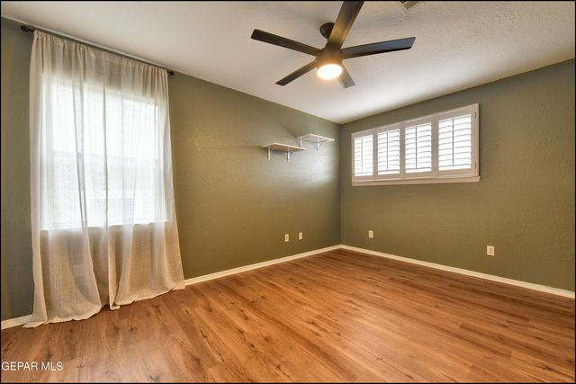 6525 ROYAL RIDGE Drive, El Paso, TX 79912