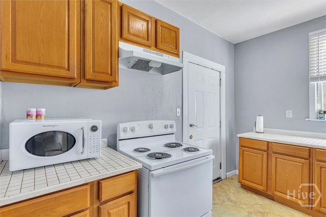 709 E 35th Street, Savannah, GA 31401