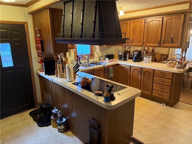 20 Lane C, Coventry, RI 02816