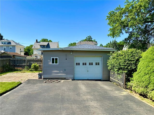205 E Sheridan Ave, New Castle, PA 16105