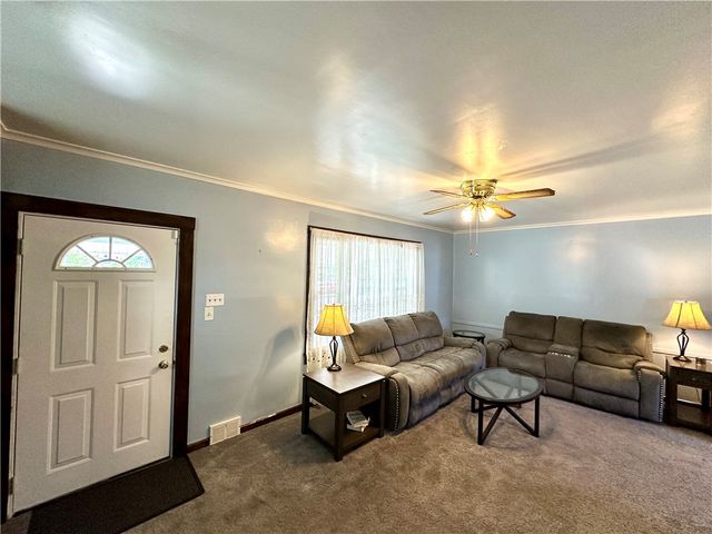 205 E Sheridan Ave, New Castle, PA 16105