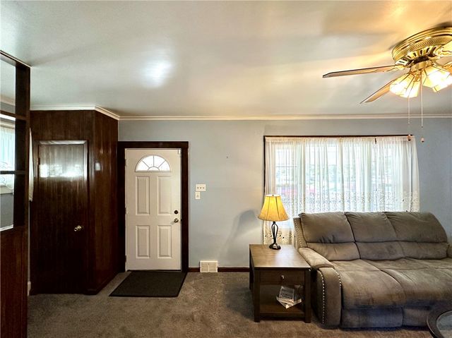 205 E Sheridan Ave, New Castle, PA 16105