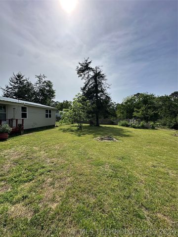 78332 S 4760 Road, Stilwell, OK 74960