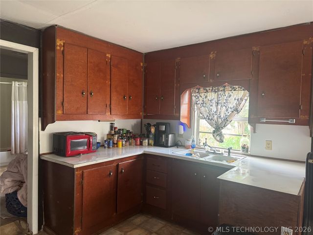 78332 S 4760 Road, Stilwell, OK 74960