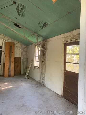 78332 S 4760 Road, Stilwell, OK 74960