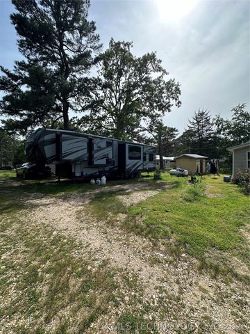 78332 S 4760 Road, Stilwell, OK 74960