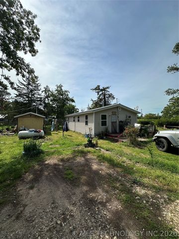 78332 S 4760 Road, Stilwell, OK 74960
