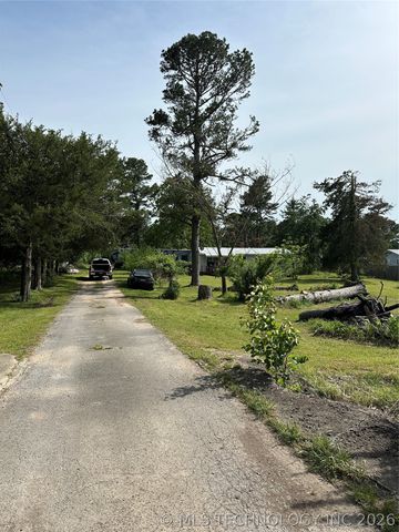 78332 S 4760 Road, Stilwell, OK 74960