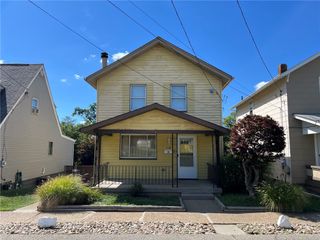 118 Delaware Ave, N Versailles, PA 15137