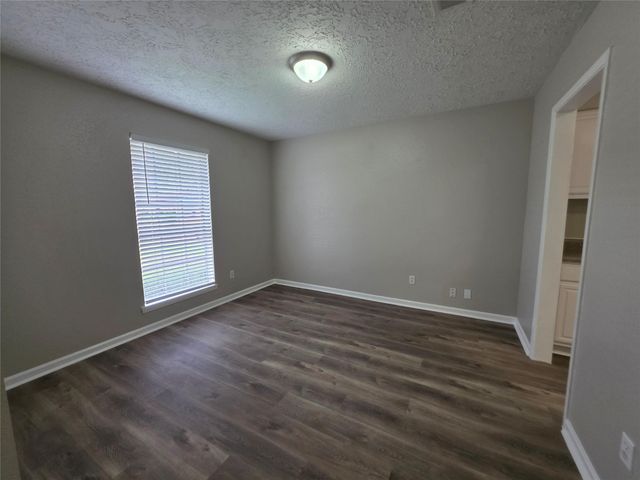 17602 Heritage Bay Drive, Webster, TX 77598