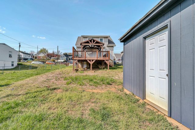 1001 Woodrow AVE, Roanoke, VA 24013