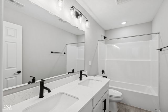 4246 Hayden Valley Drive, Bargersville, IN 46106