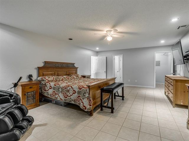 3100 N Meadowood Drive, Midwest City, OK 73110