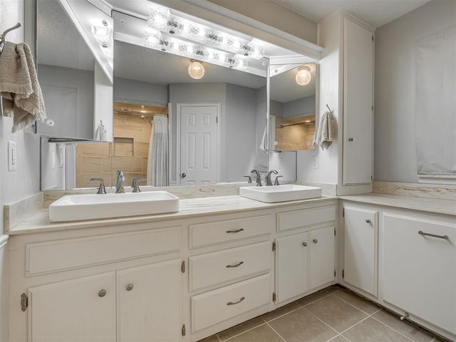 3100 N Meadowood Drive, Midwest City, OK 73110