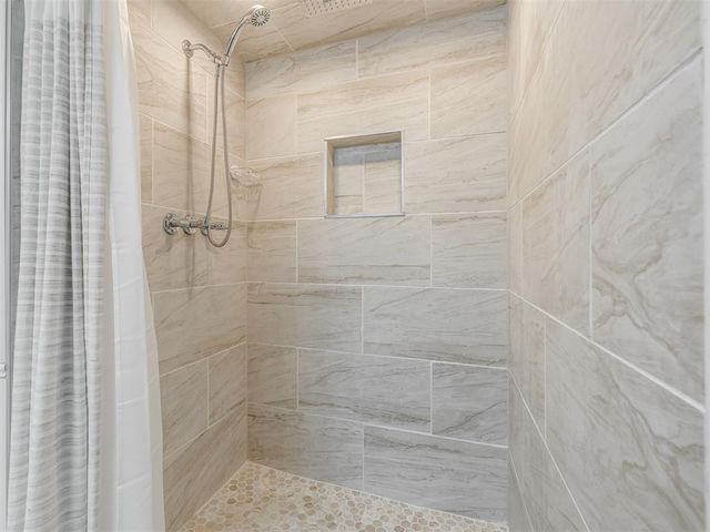 3100 N Meadowood Drive, Midwest City, OK 73110
