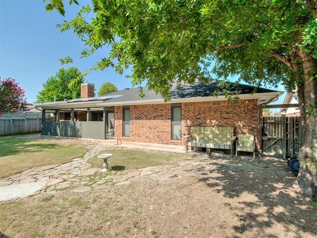 3100 N Meadowood Drive, Midwest City, OK 73110