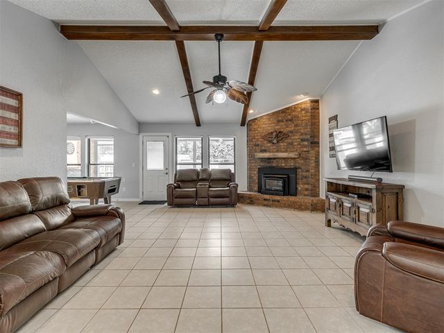 3100 N Meadowood Drive, Midwest City, OK 73110
