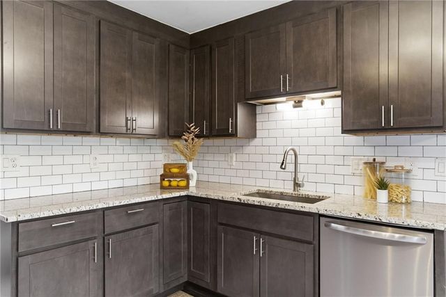 4016 W 47th Terrace, Roeland Park, KS 66205