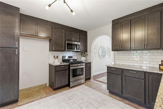 4016 W 47th Terrace, Roeland Park, KS 66205