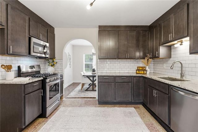 4016 W 47th Terrace, Roeland Park, KS 66205