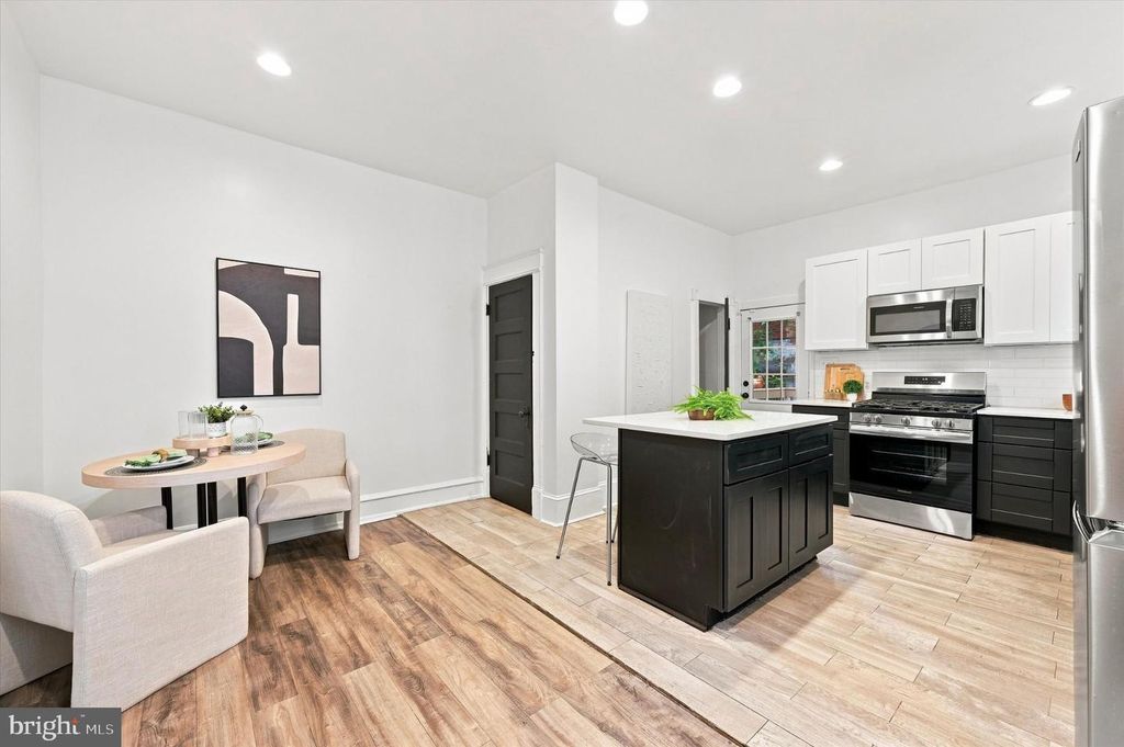 5018 N 10TH ST, Philadelphia, PA 19141 — photo 3