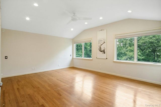 12 Warnke Lane, Scarsdale, NY 10583