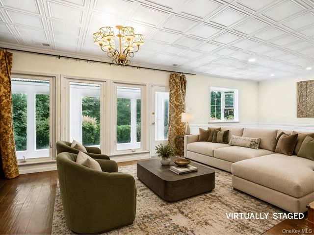 12 Warnke Lane, Scarsdale, NY 10583