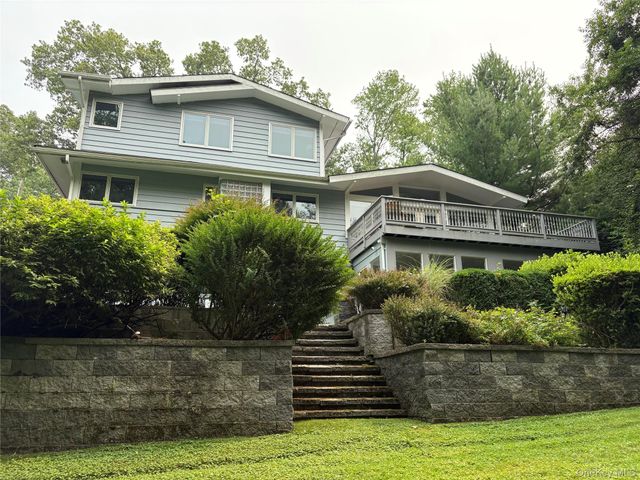 12 Warnke Lane, Scarsdale, NY 10583