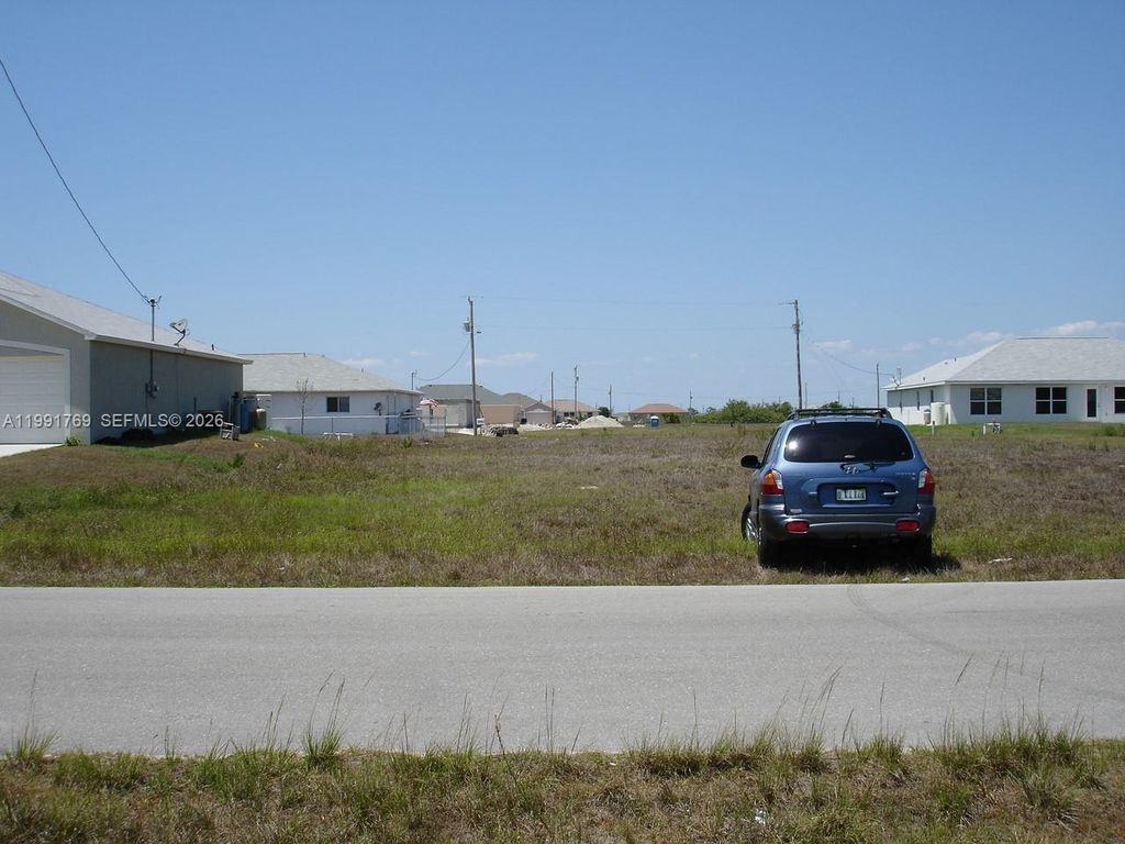 1309 NW 10, Cape Coral, FL 33993