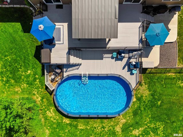 4 VALLEY HIGH Drive, Pekin, IL 61554