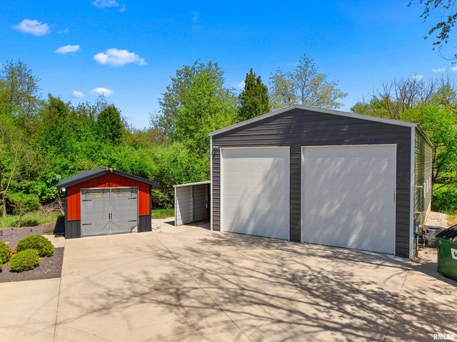 4 VALLEY HIGH Drive, Pekin, IL 61554
