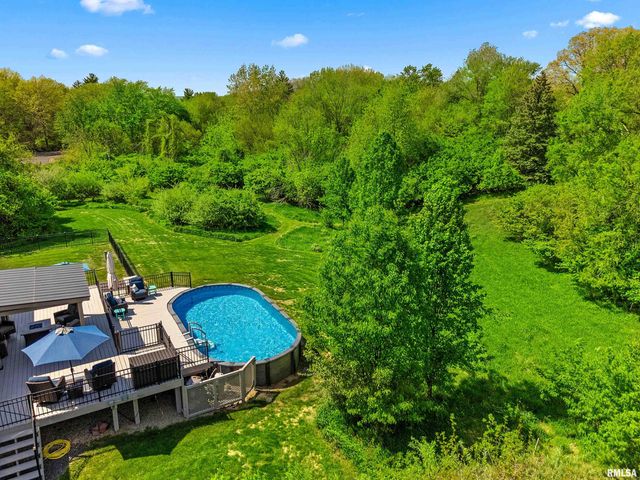 4 VALLEY HIGH Drive, Pekin, IL 61554